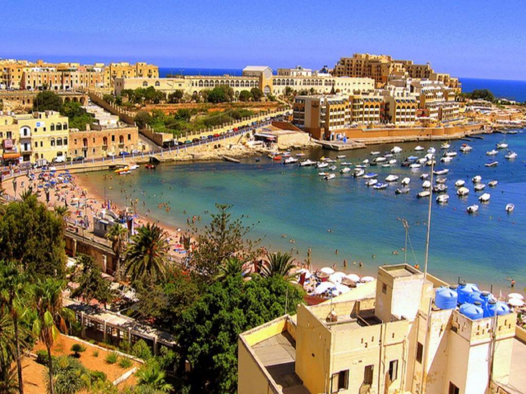 Modern 2 Bedroom Maisonette In Central Sliema Exterior foto